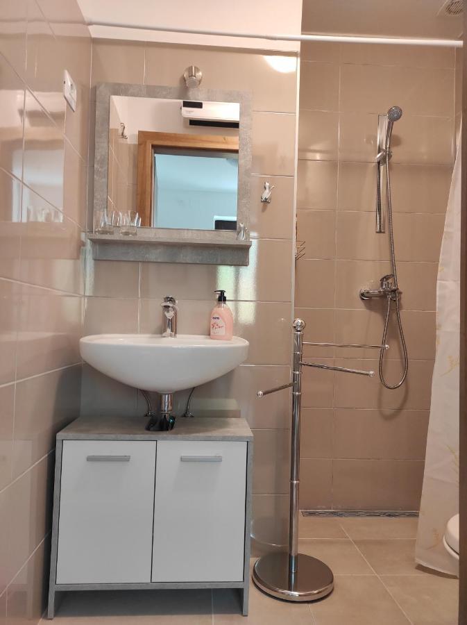 Apartment Deeranaei Kraljevica Eksteriør bilde